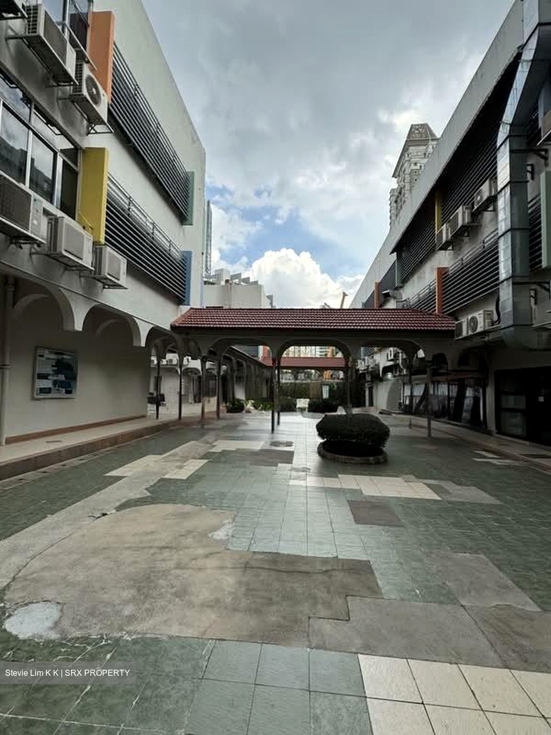 Goldhill Shopping Centre (D11), Retail #592354201